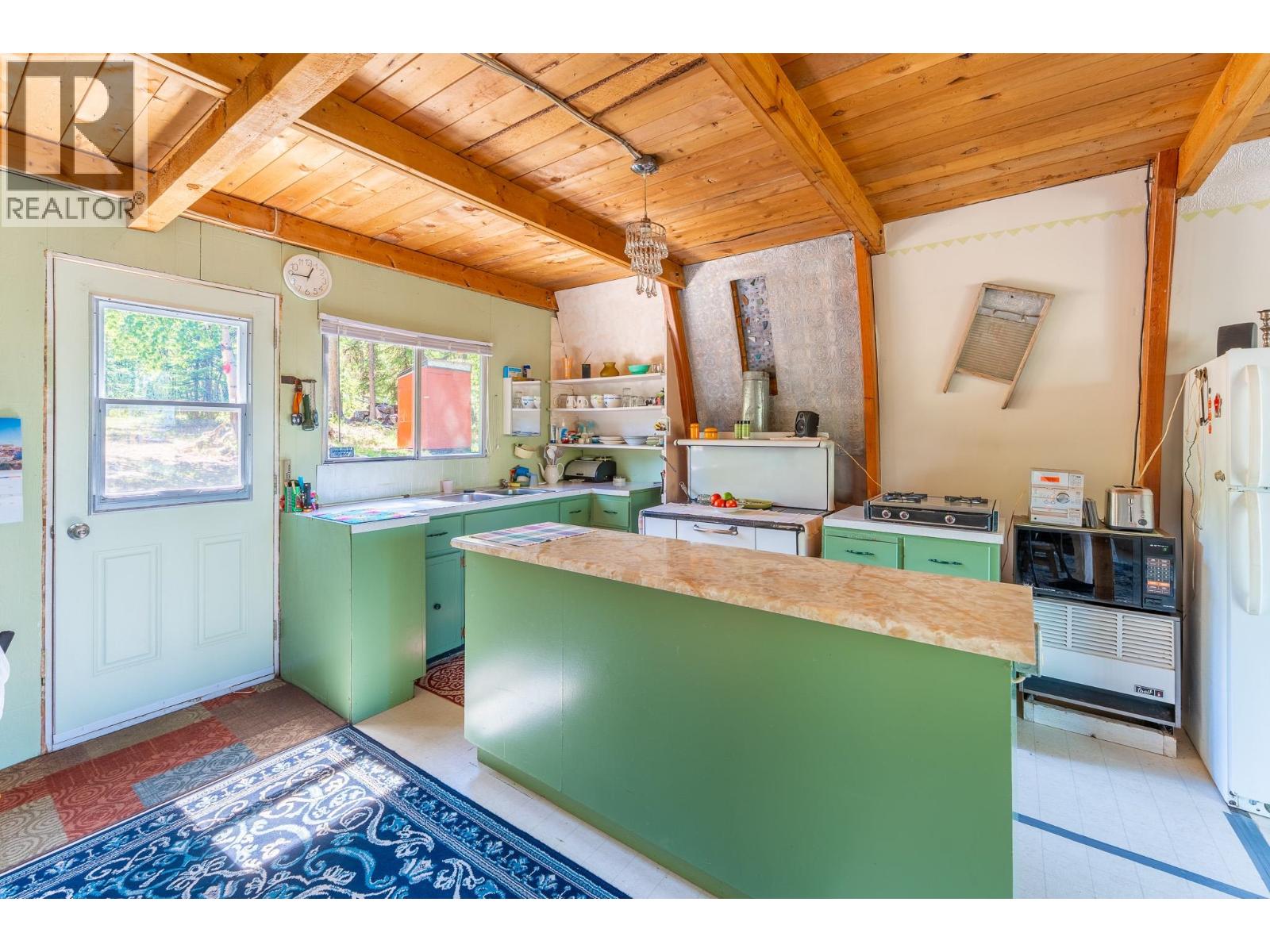 52260 LLOYD DRIVE - 6