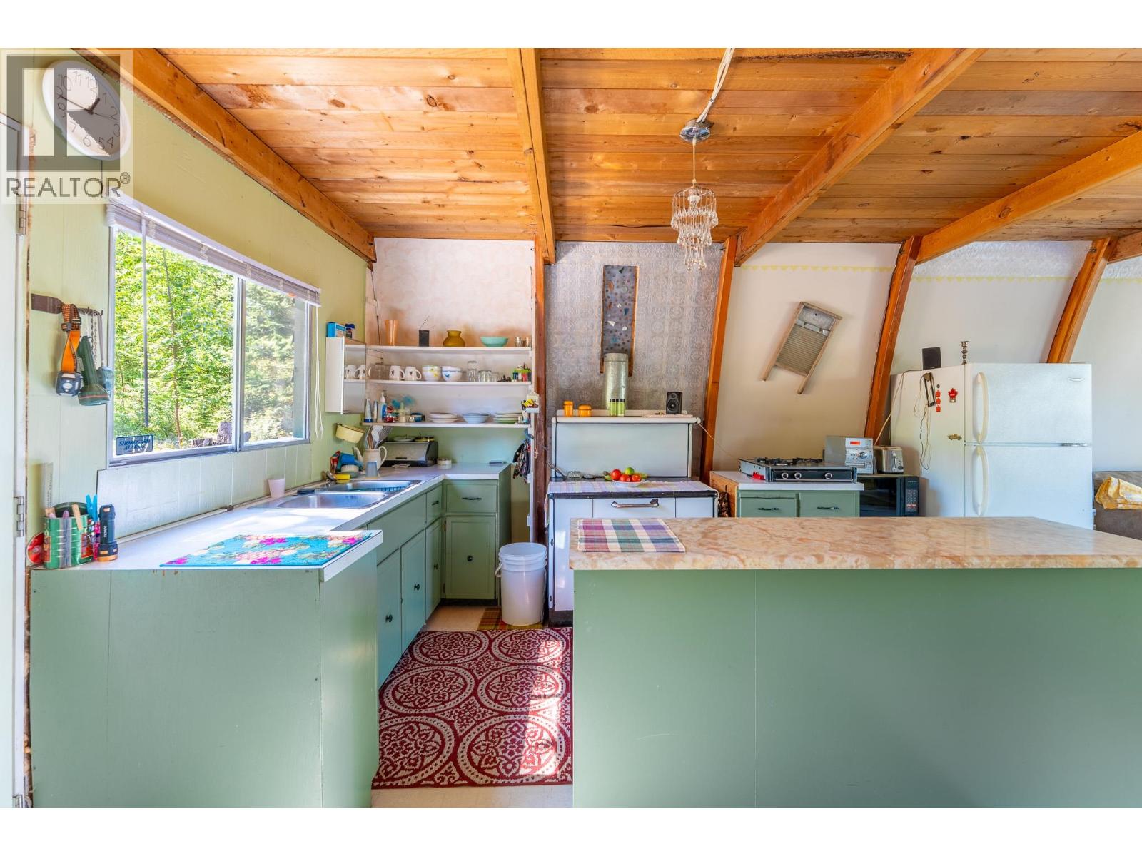 52260 LLOYD DRIVE - 7