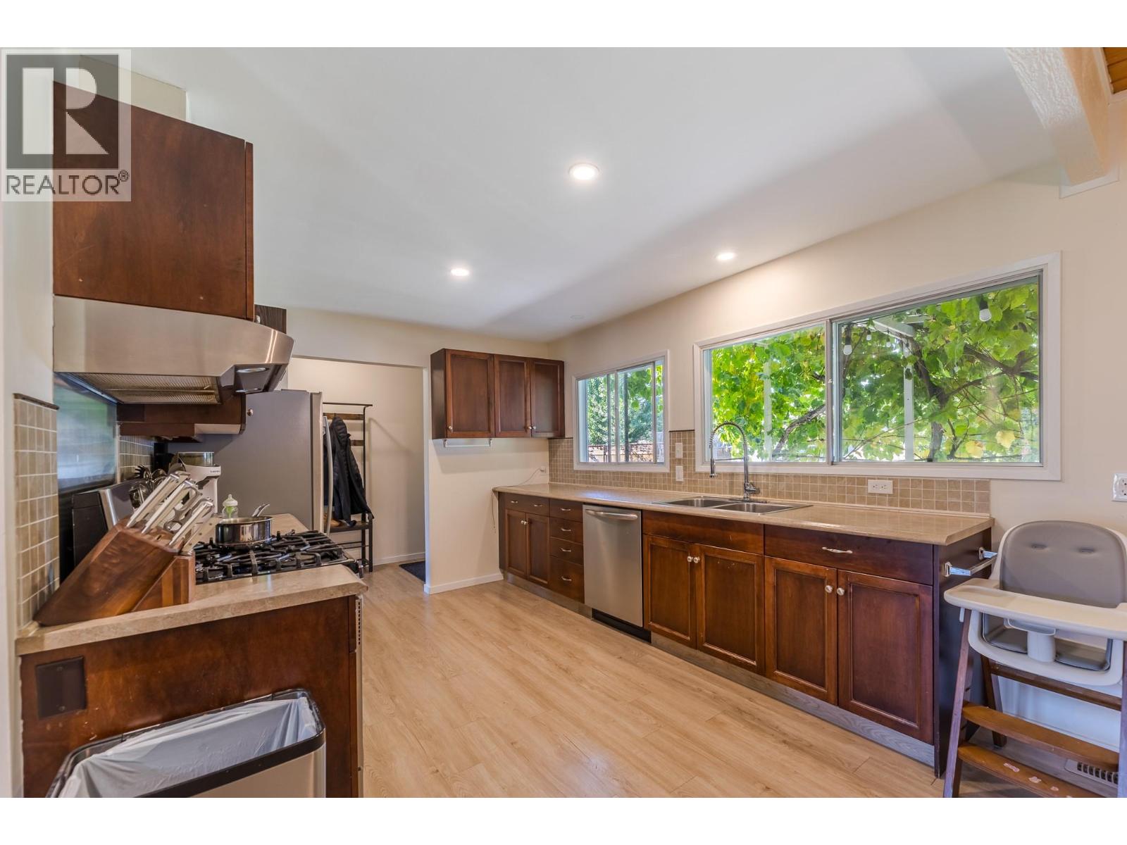 5206 Nixon Road, Summerland