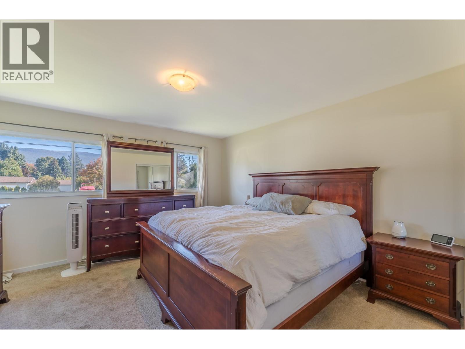 5206 Nixon Road, Summerland