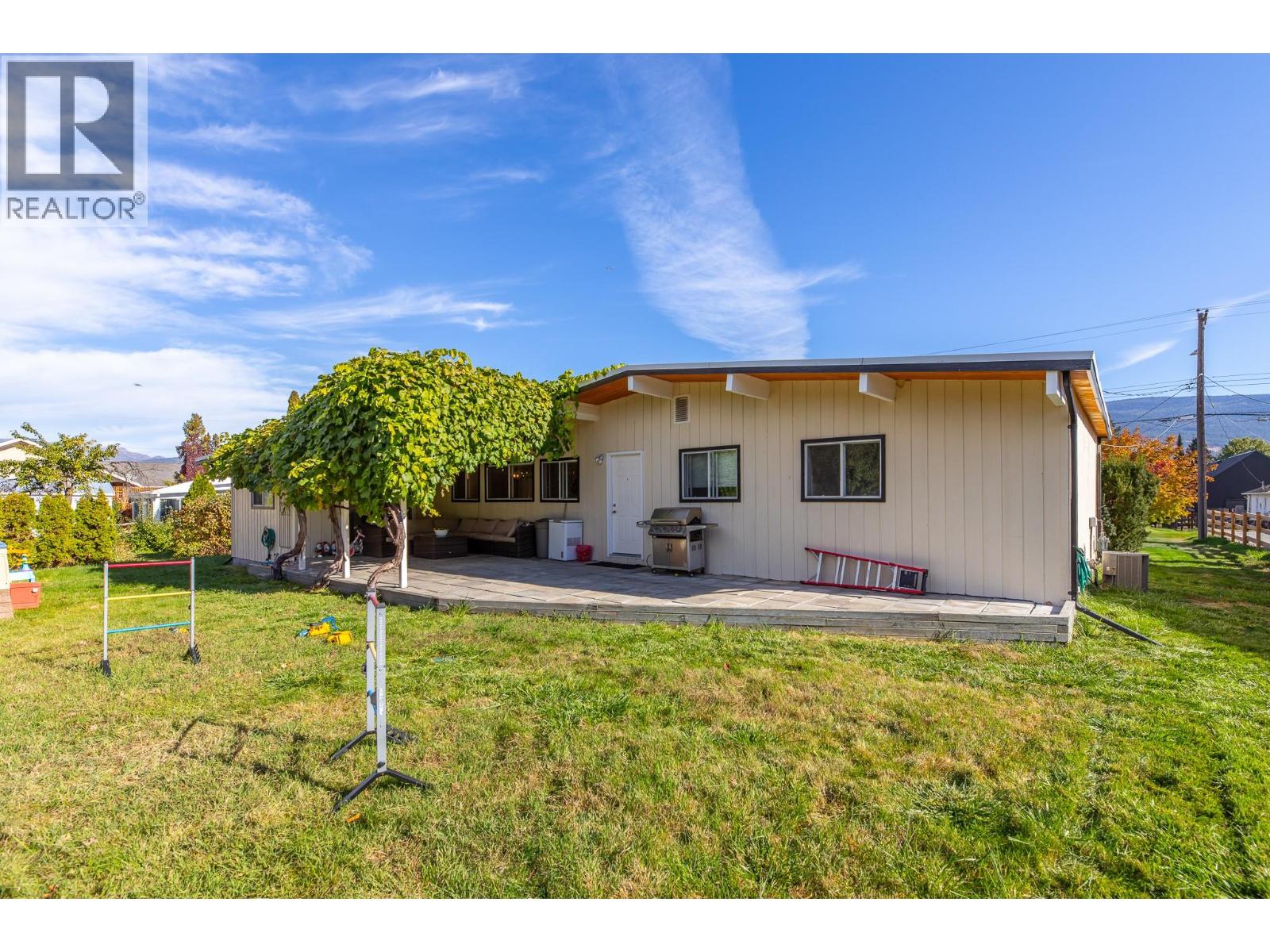 5206 Nixon Road, Summerland