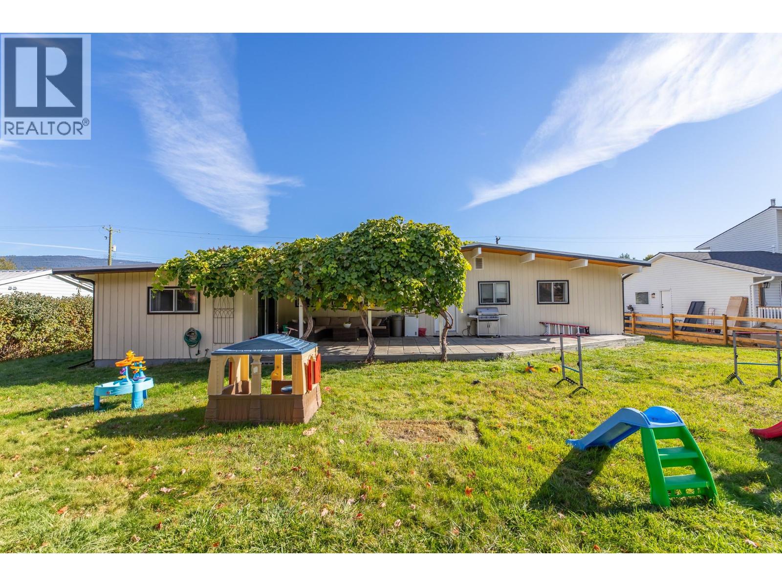 5206 Nixon Road, Summerland