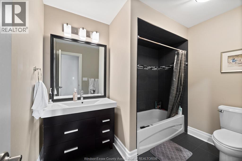 1205 DEERVIEW, LaSalle, Ontario, N9J0A2 — Photo 24