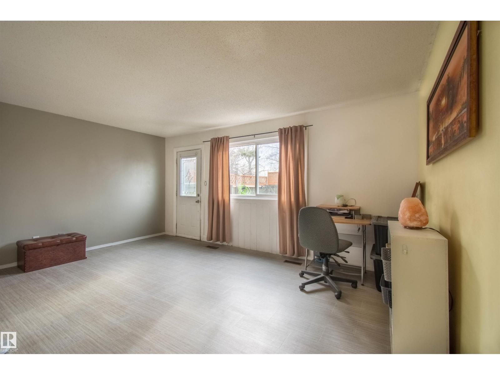 892 Abbottsfield RD NW NW - 9