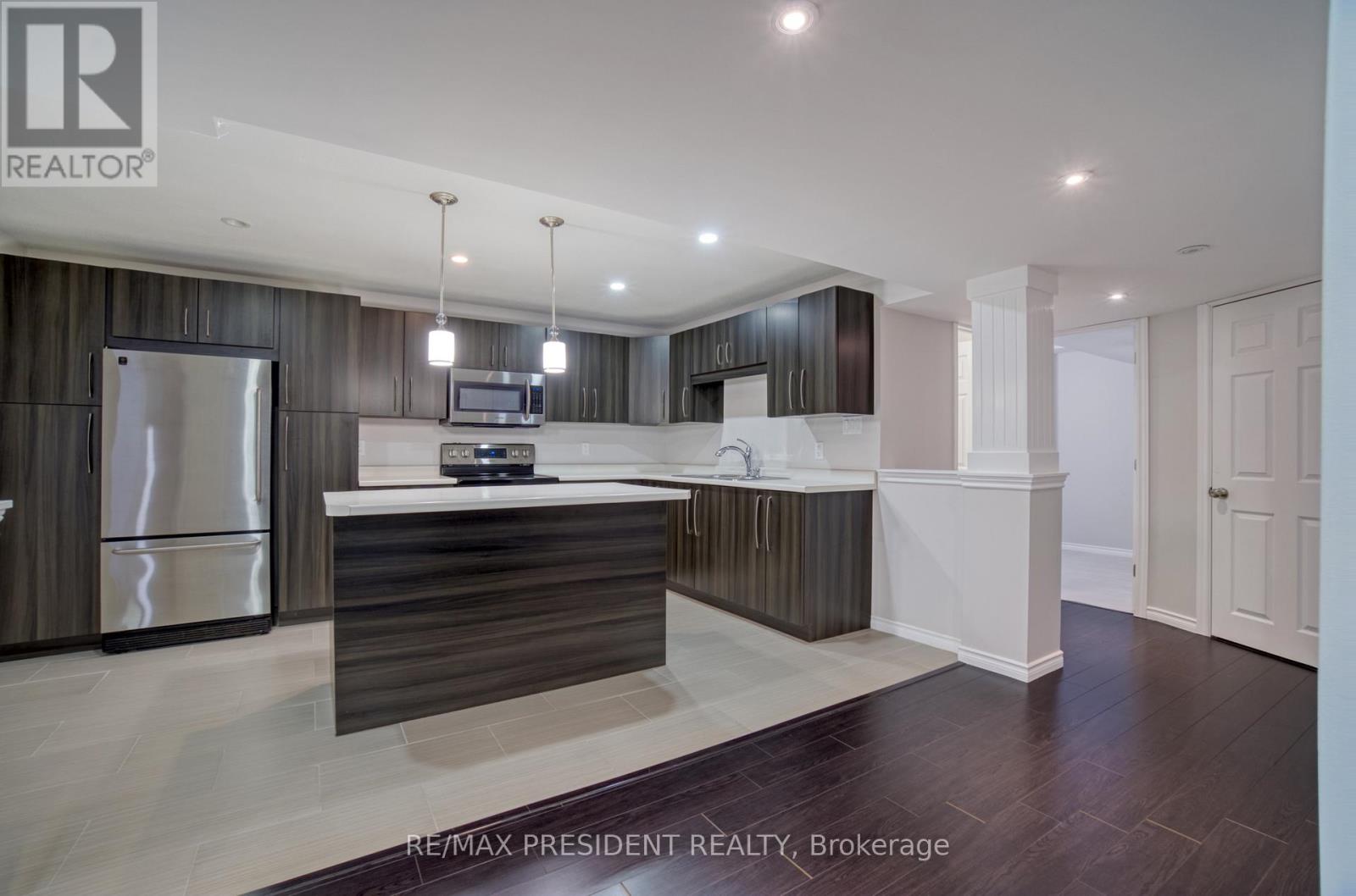 1565 MICKLEBOROUGH COURT - 38