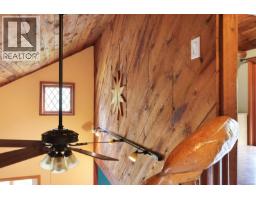 Living room - 9210 Mcfarlane Rd, Denman Island, BC V0R1T0 Photo 14