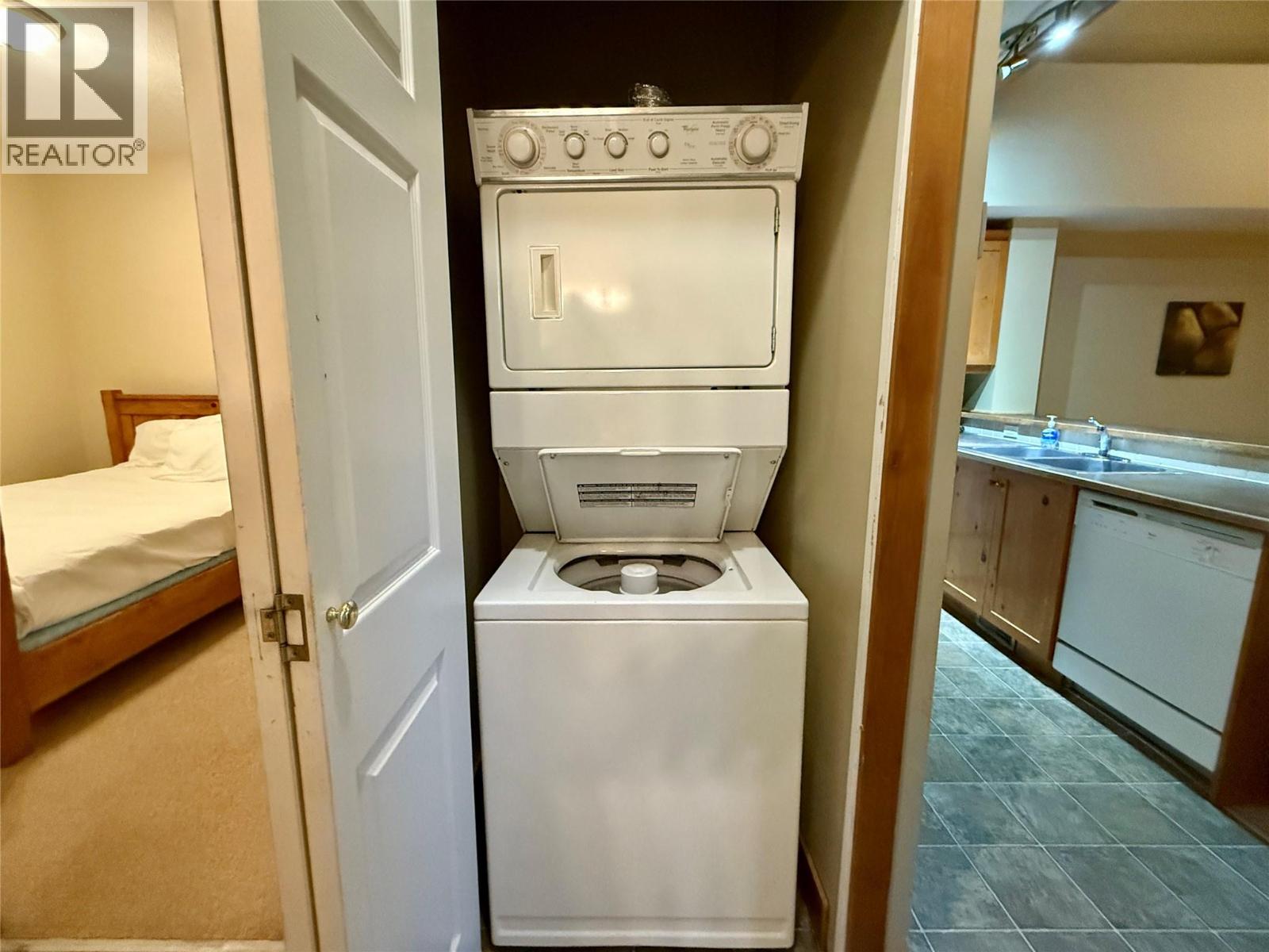 300 STEMWINDER Drive Unit# 210 — photo 26
