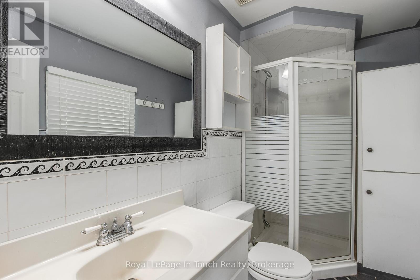 35 TINY BEACHES ROAD S — photo 18