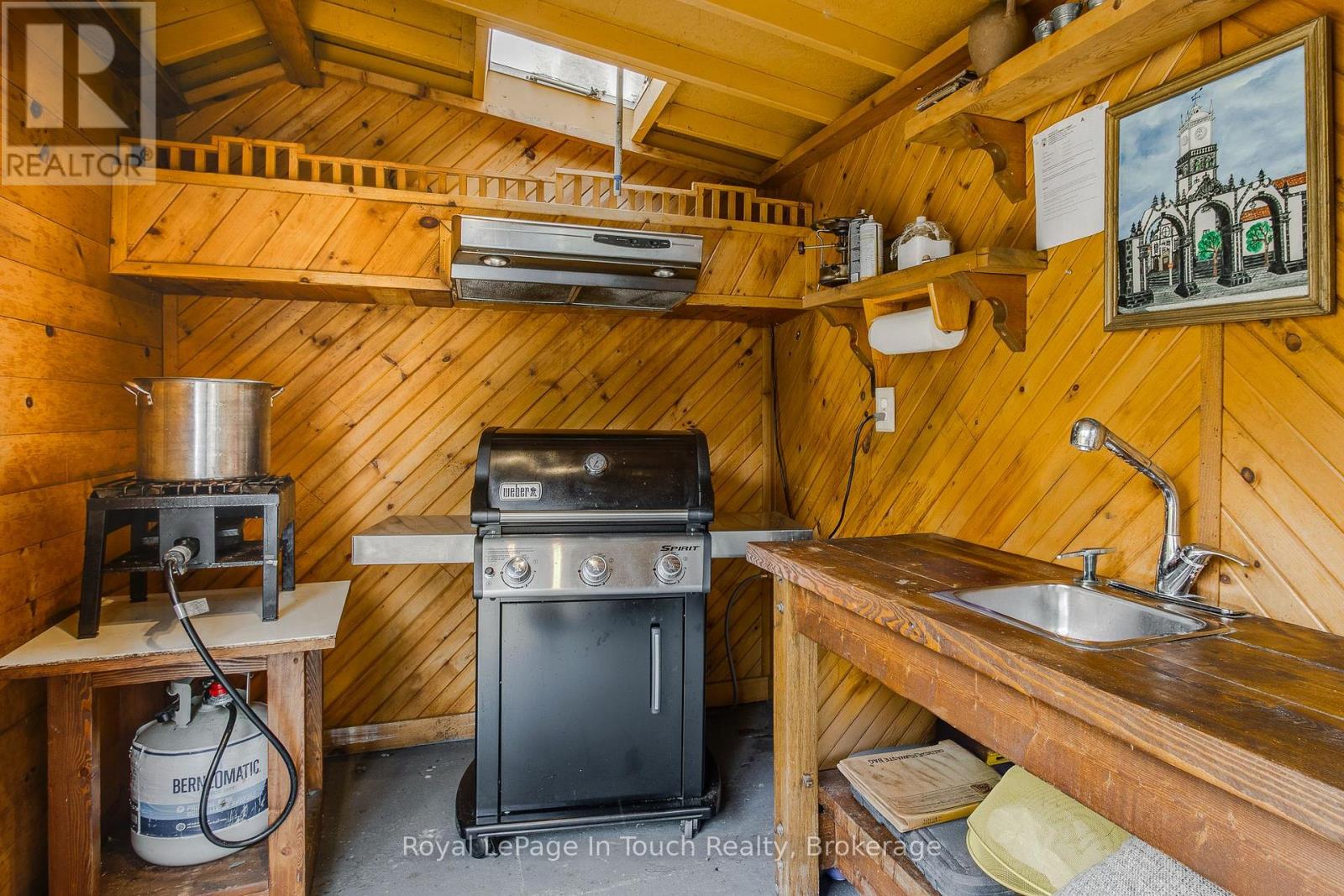 35 TINY BEACHES ROAD S — photo 40