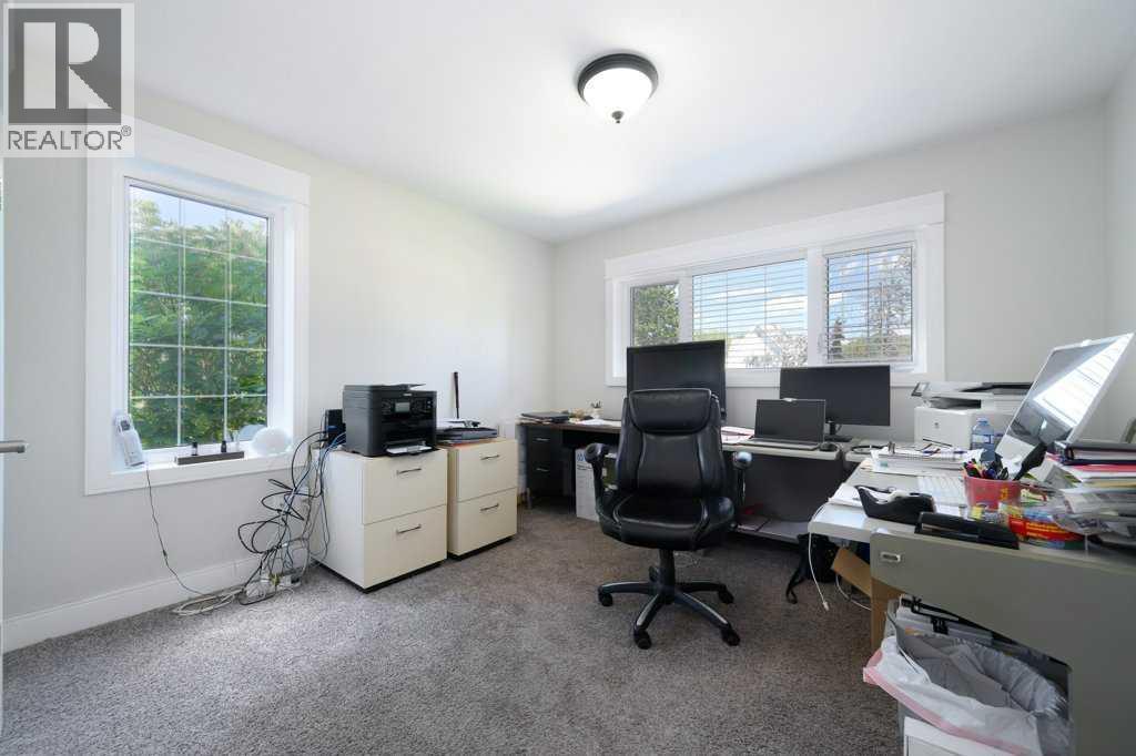 5238 52 Street — photo 18