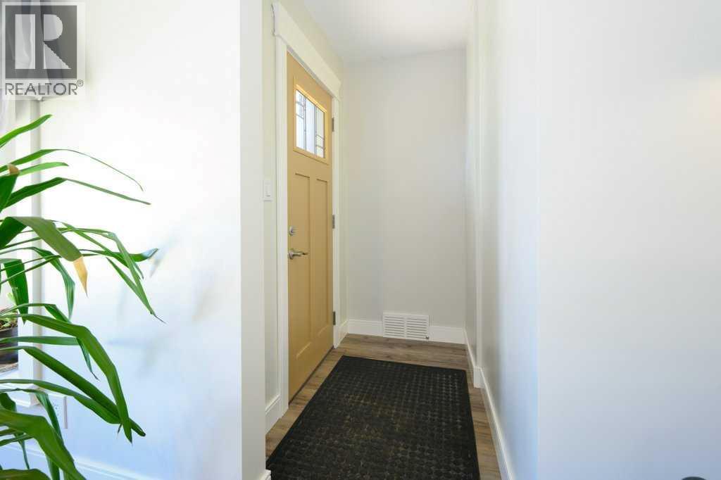 5238 52 Street - photo 4
