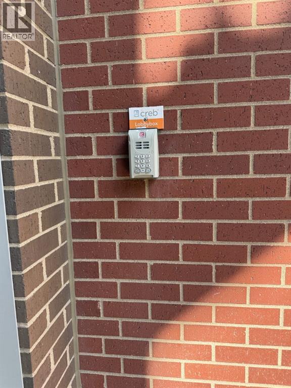 701, 16 Varsity Estates Circle NW — photo 43