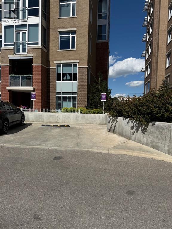 701, 16 Varsity Estates Circle NW — photo 42