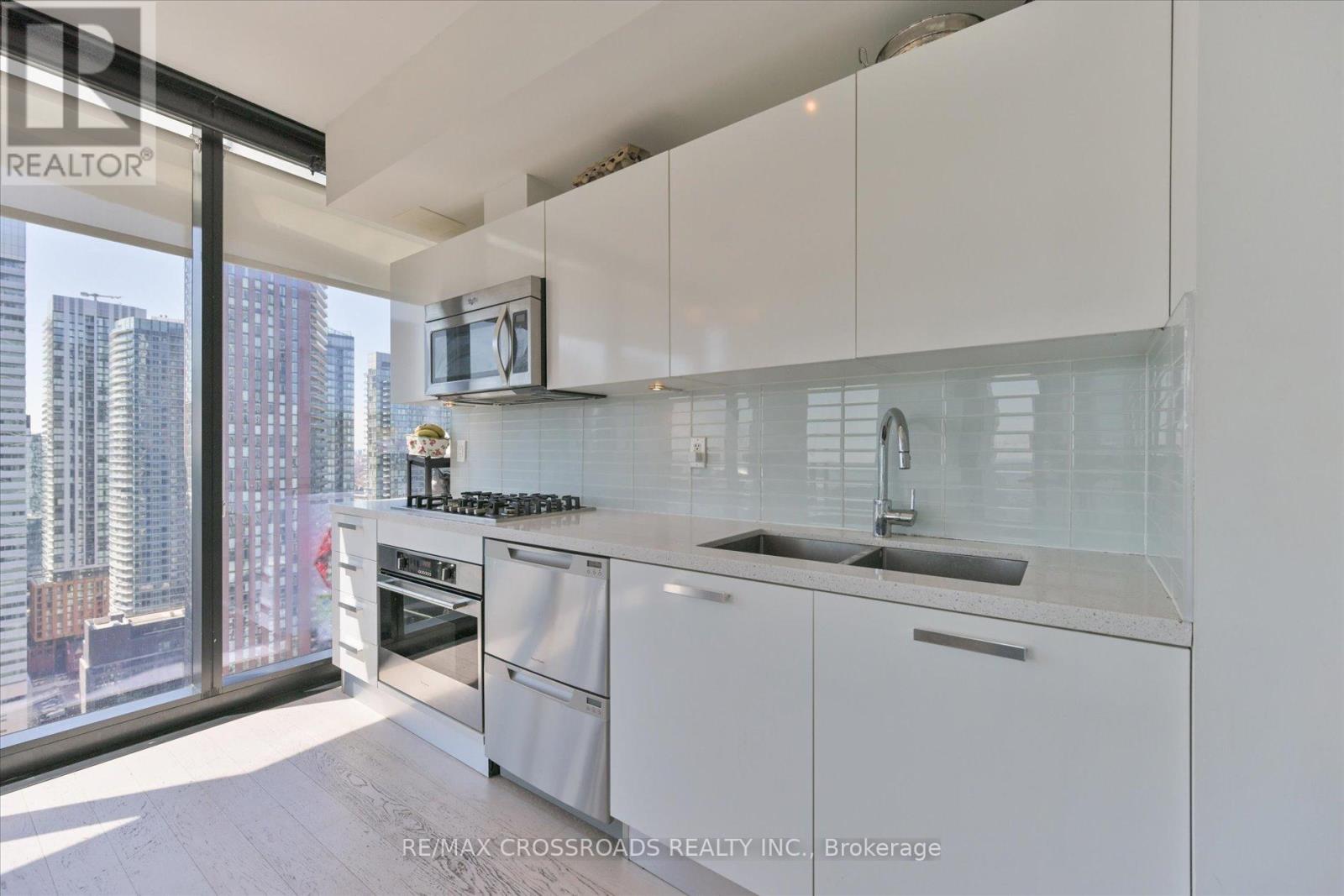 #3006 224 KING STREET W - 10