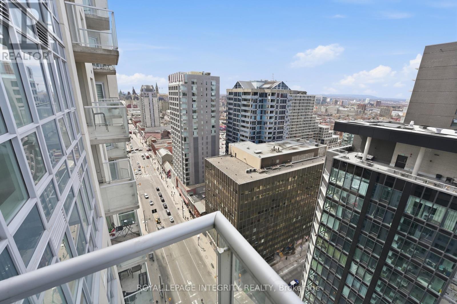 #2403 242 RIDEAU STREET - 24