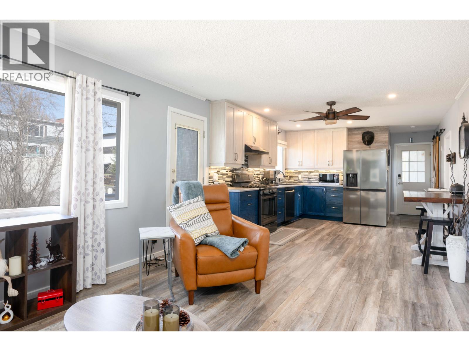 244 GILLETT STREET - 12