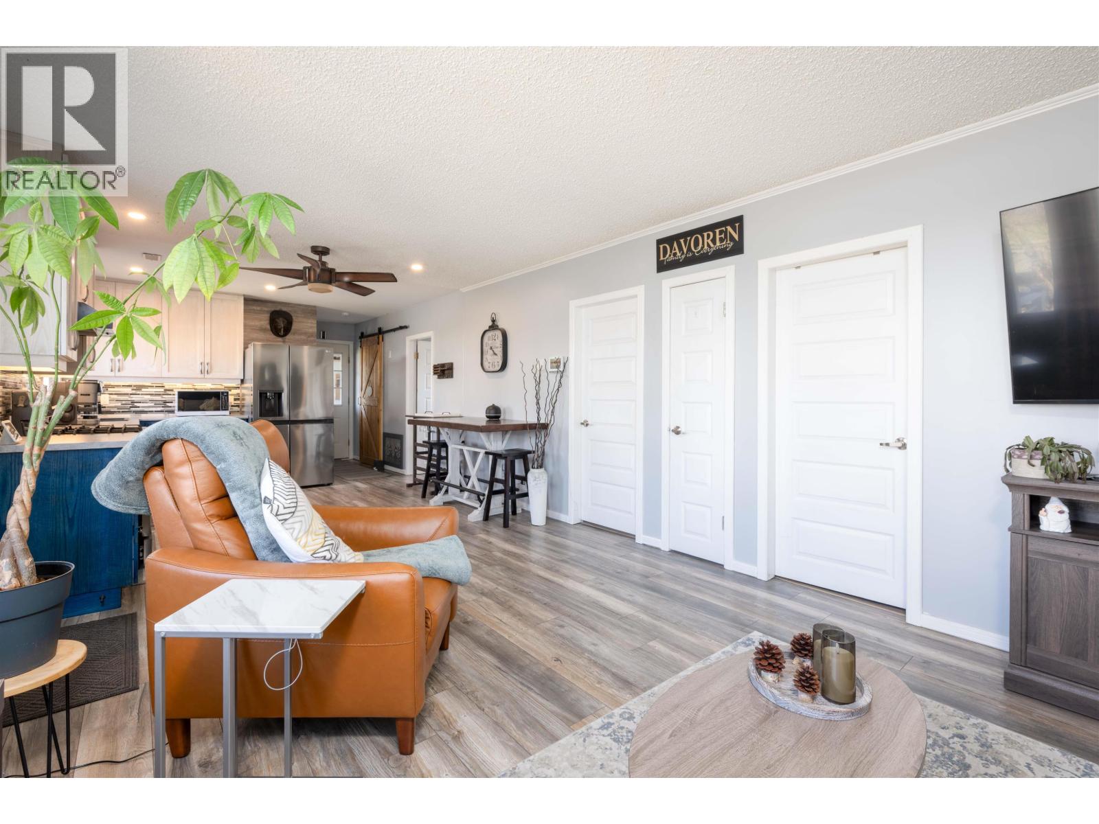 244 GILLETT STREET - 14