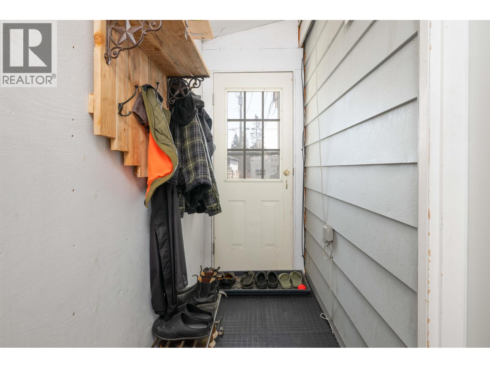 244 GILLETT STREET - 23