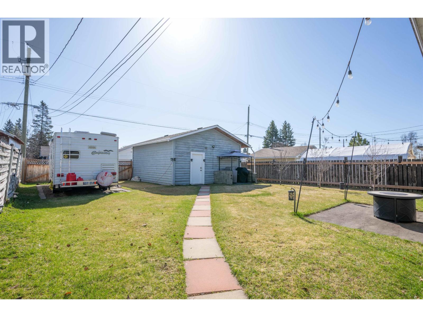 244 GILLETT STREET - 27