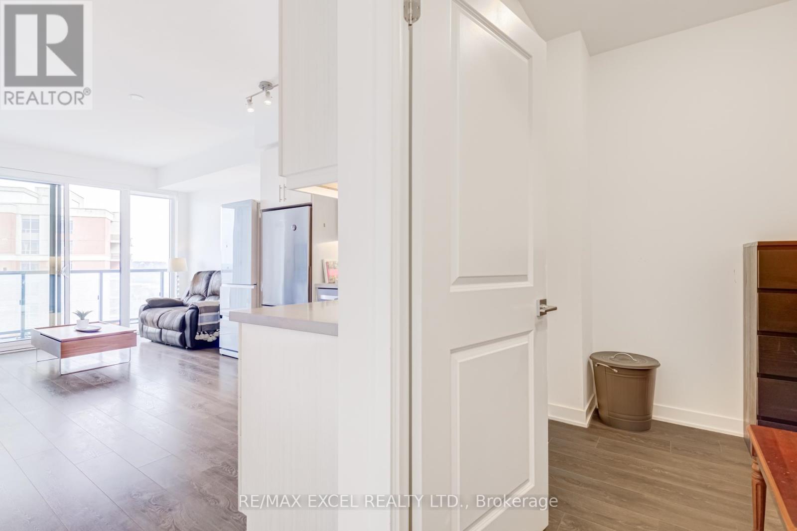 #1006 85 ONEIDA CRESCENT - 15
