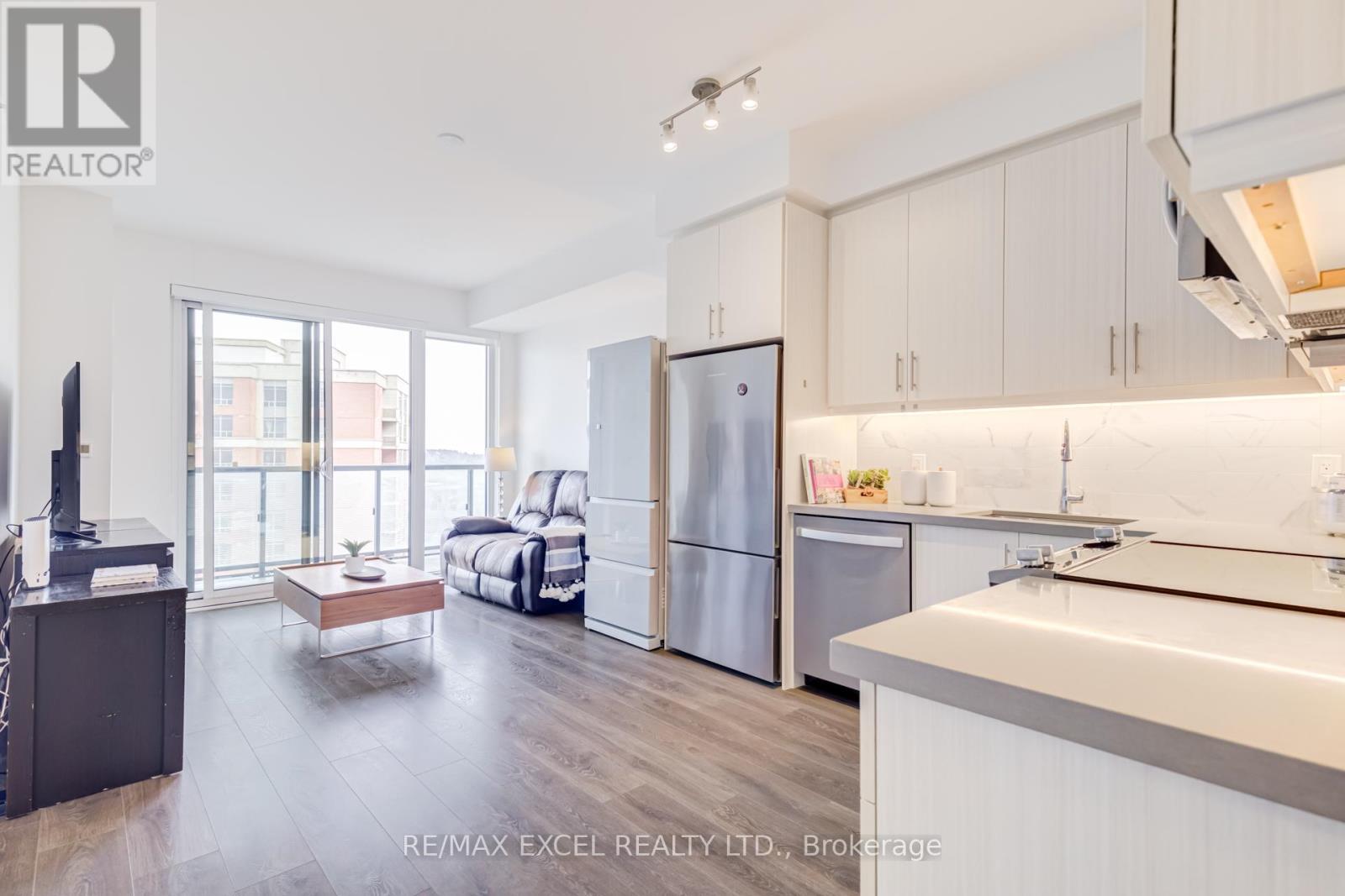 #1006 85 ONEIDA CRESCENT - 16