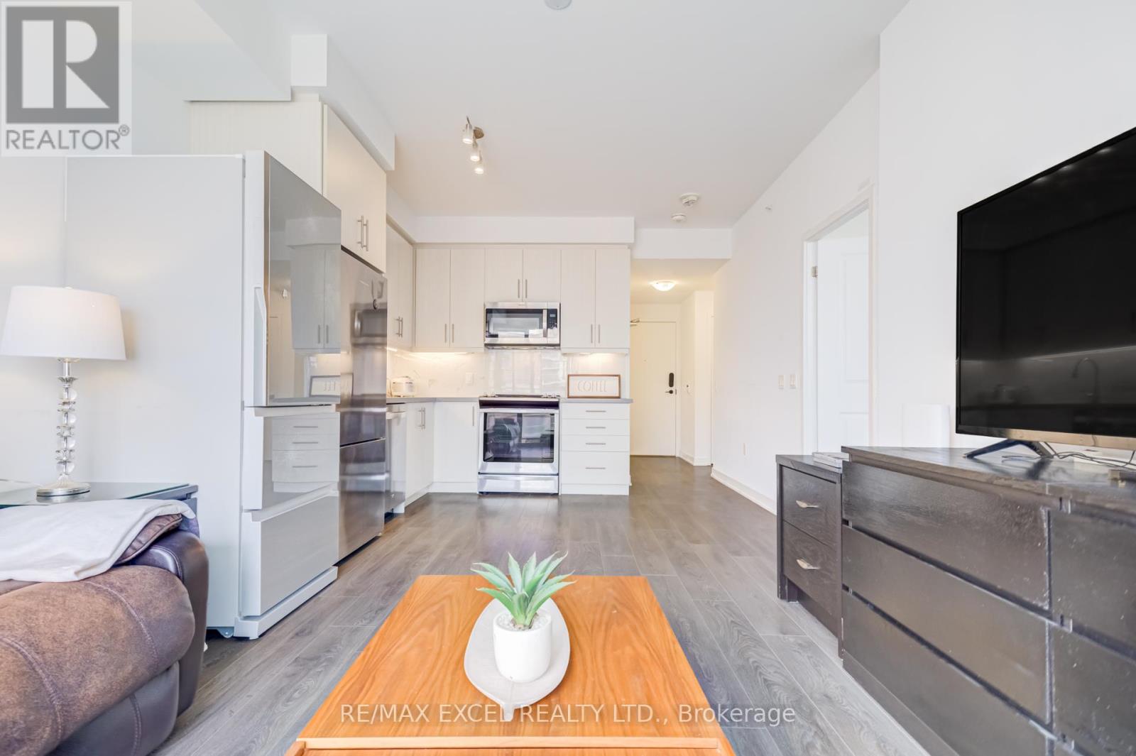 #1006 85 ONEIDA CRESCENT - 29