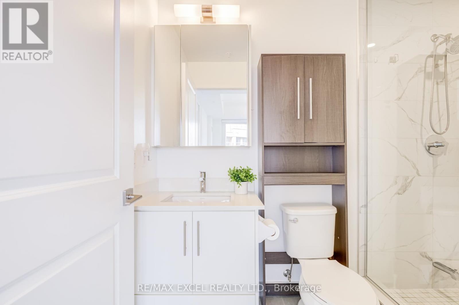 #1006 85 ONEIDA CRESCENT - 37