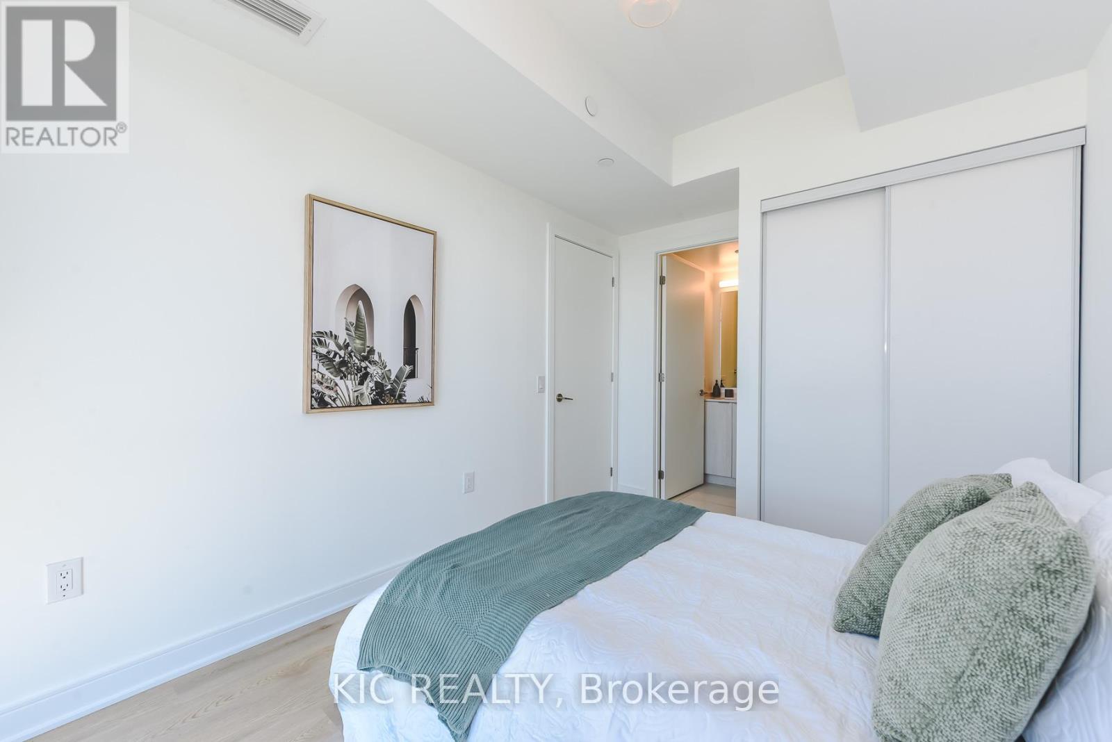 #323 86 DUNDAS ST. STREET E - 19