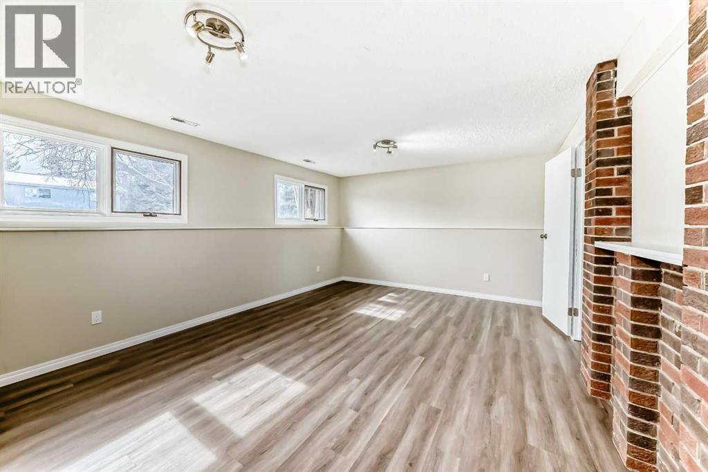 5208 40 Street, Innisfail