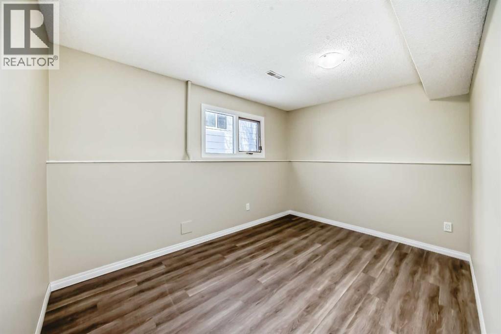 5208 40 Street, Innisfail