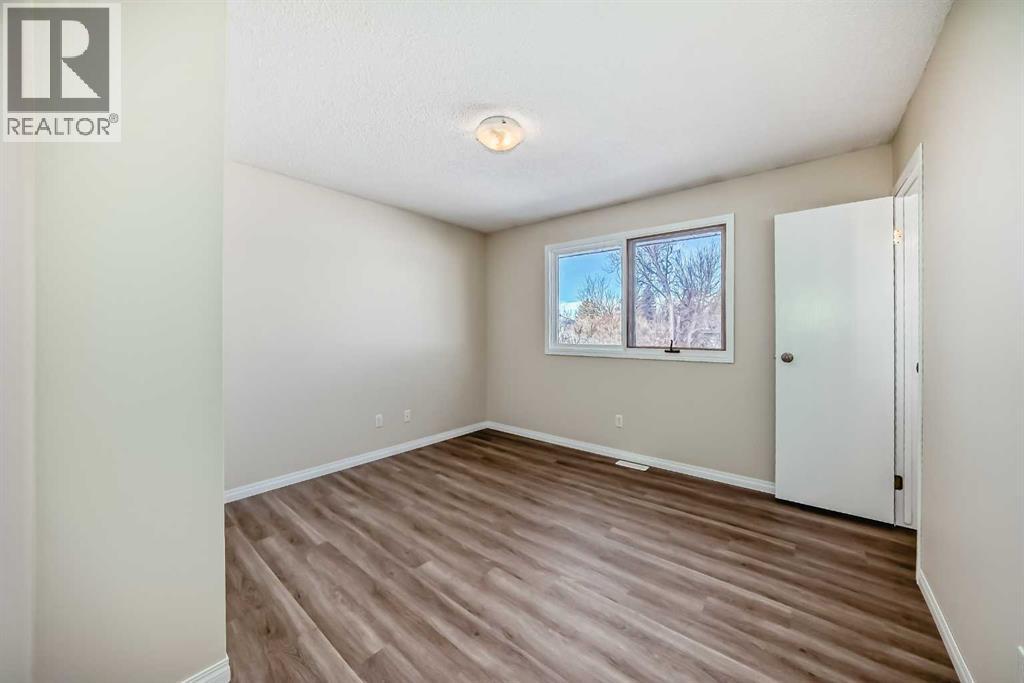 5208 40 Street, Innisfail