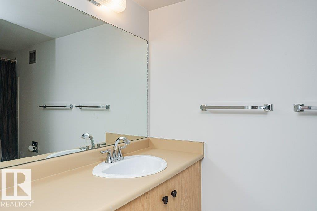 #1603 11027 87 AV NW, Edmonton