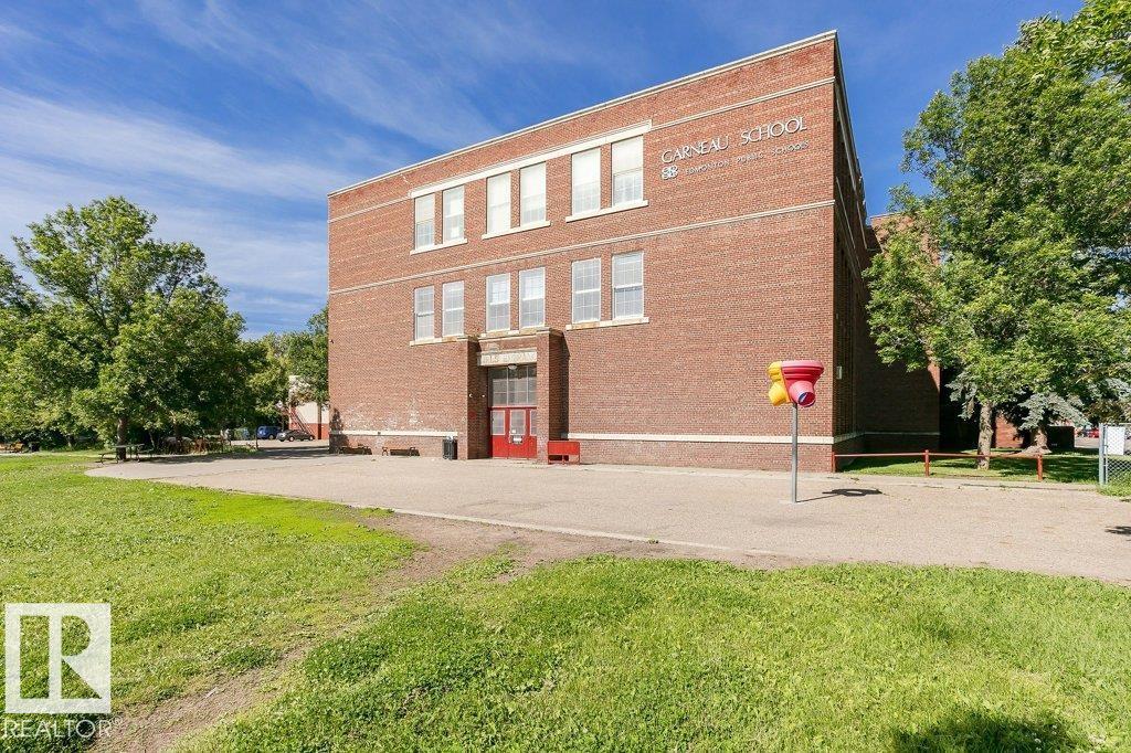 #1603 11027 87 AV NW, Edmonton