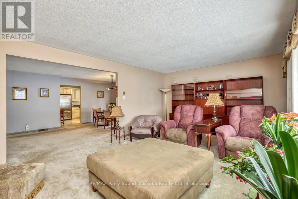 2 LAIRD DRIVE - 5
