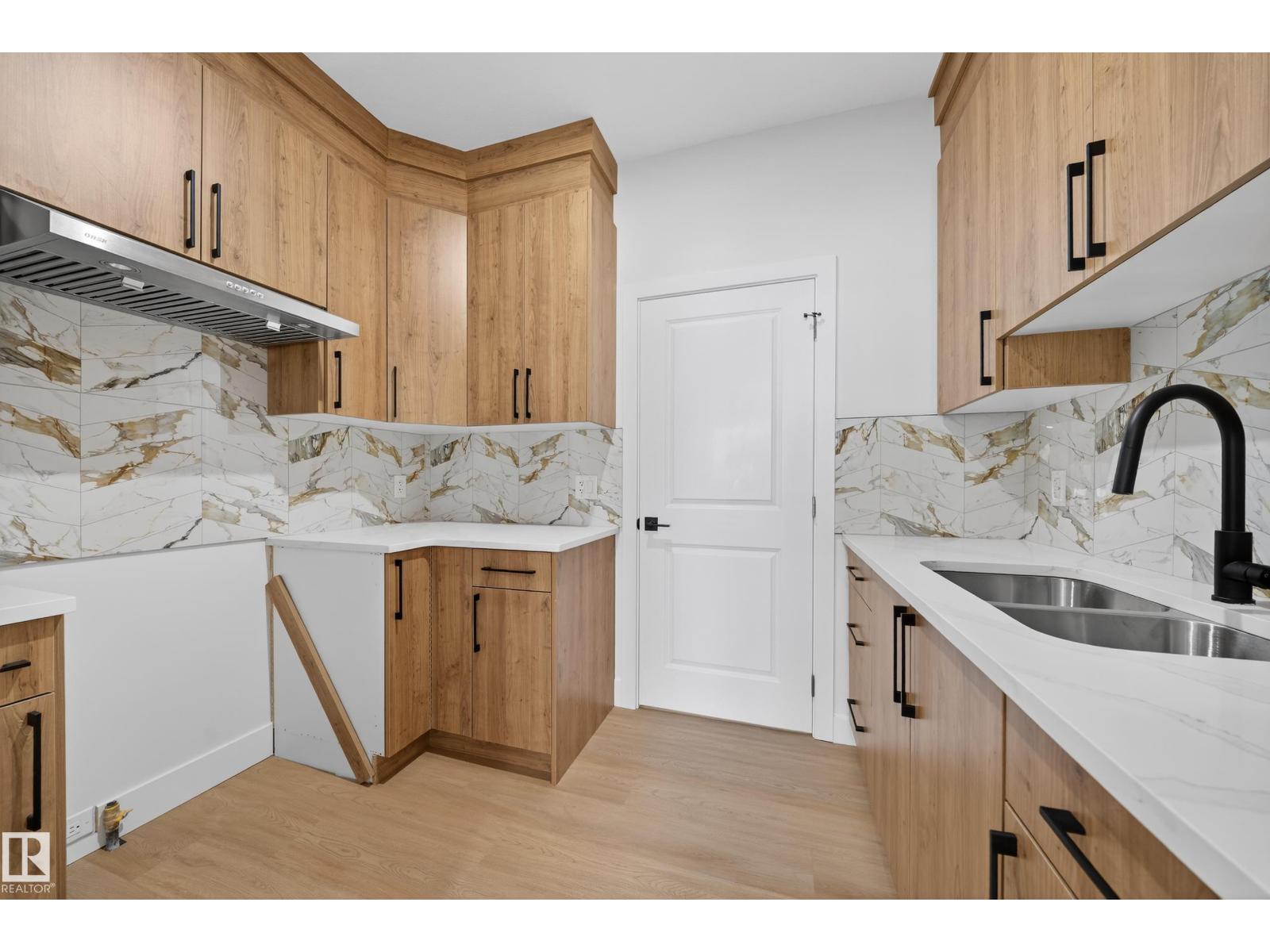 461 CRYSTAL CREEK LI, Leduc