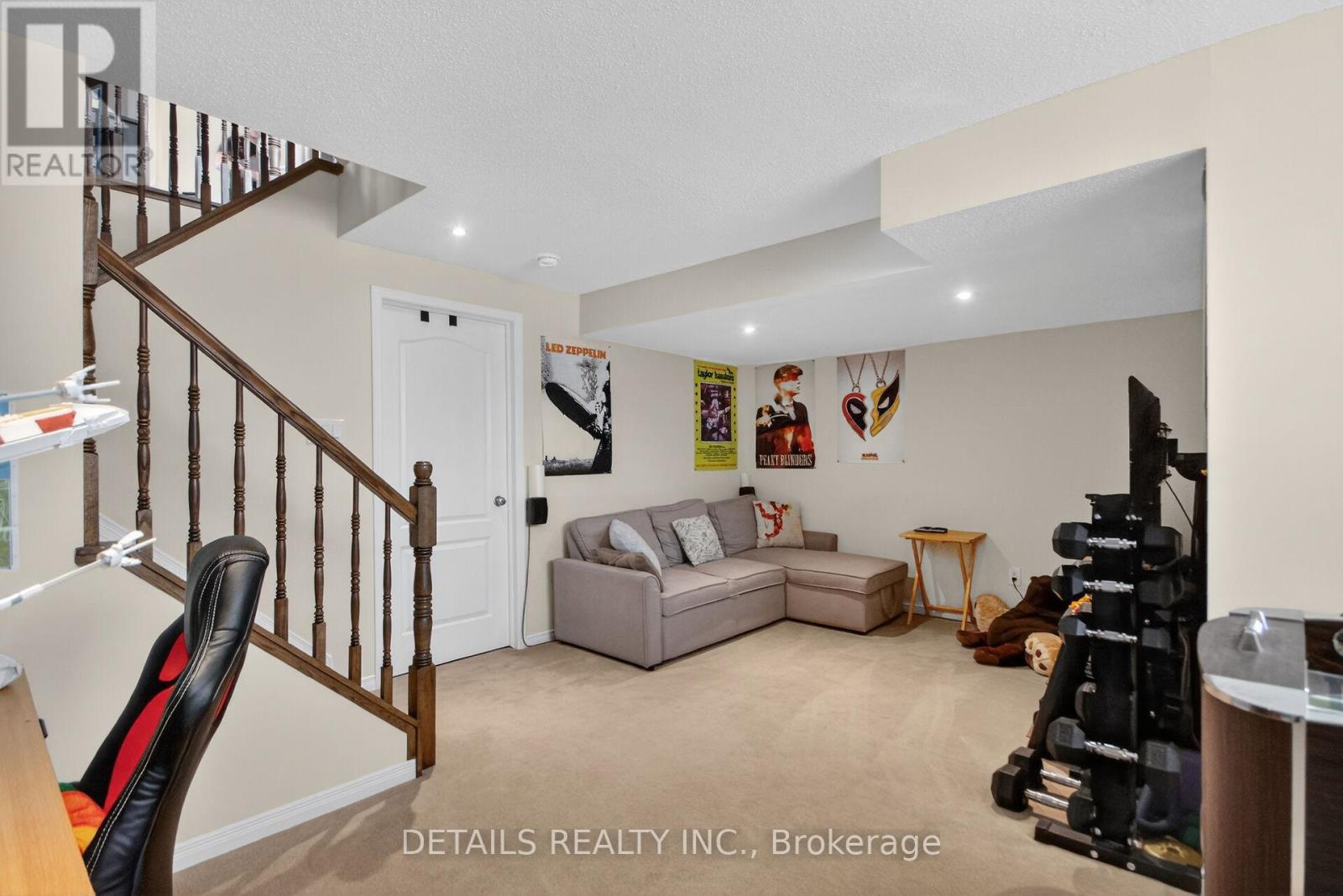 168 EYE BRIGHT CRESCENT — photo 34