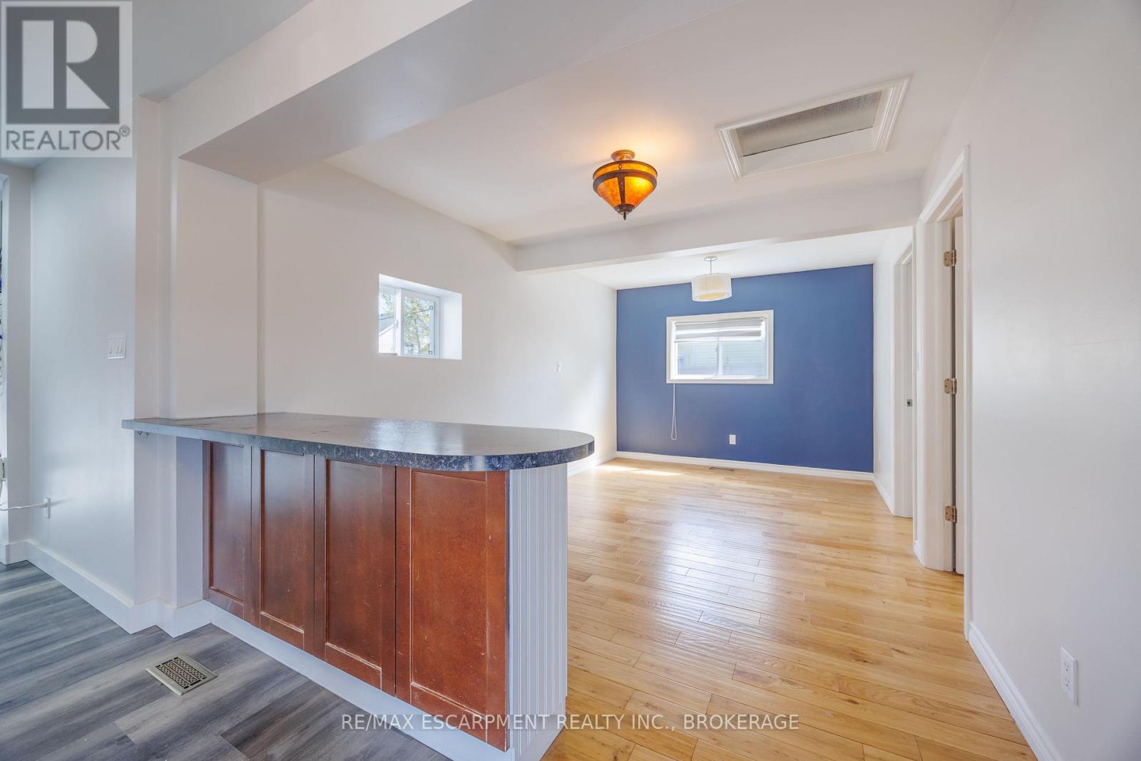 13 CHESTNUT LANE - 12