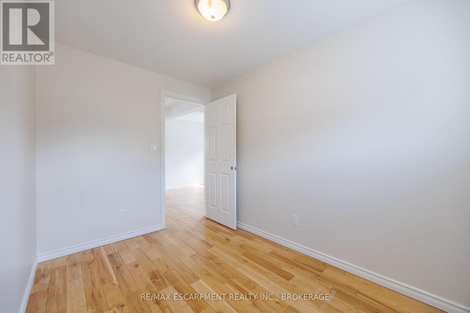 13 CHESTNUT LANE - 16