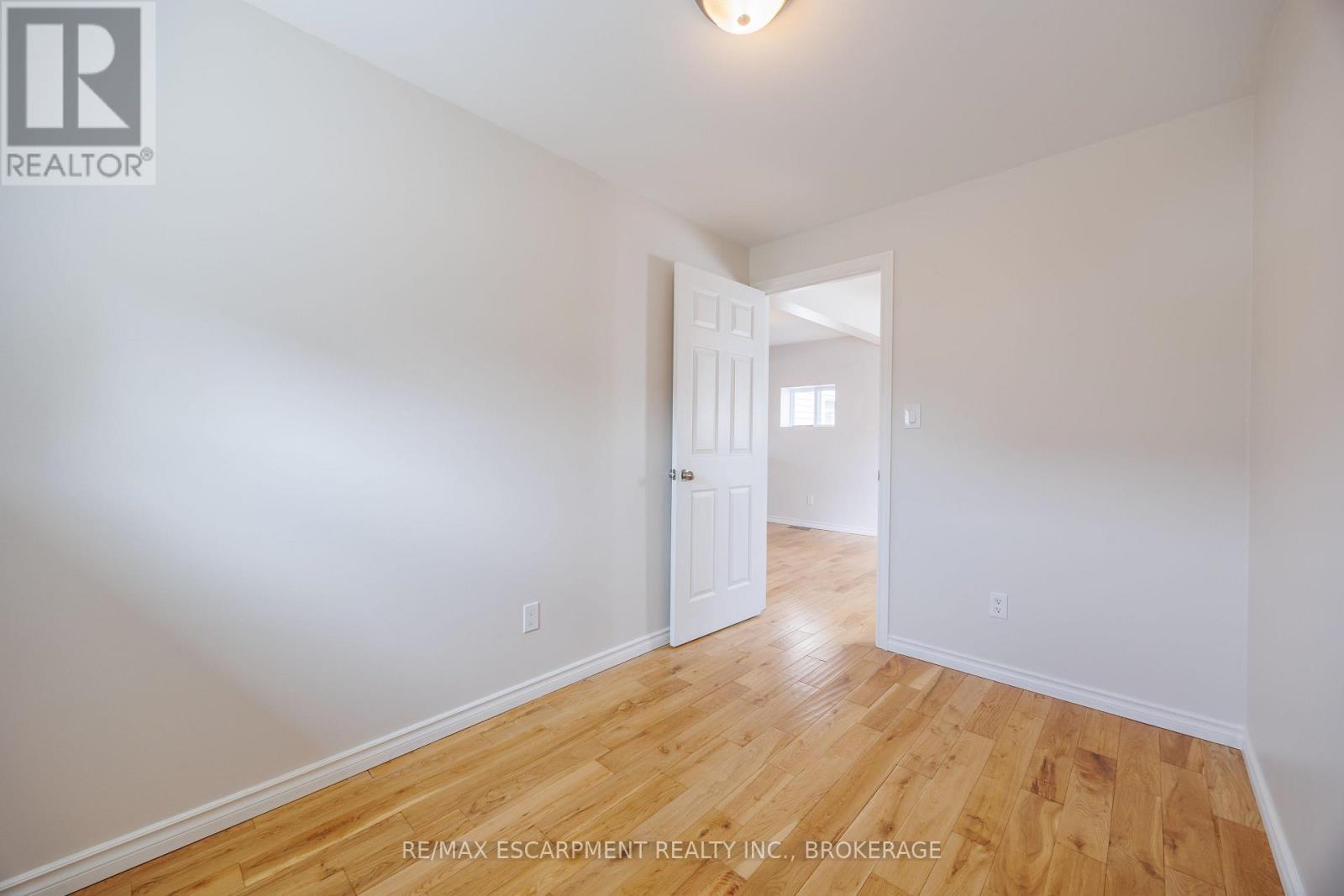 13 CHESTNUT LANE - 18