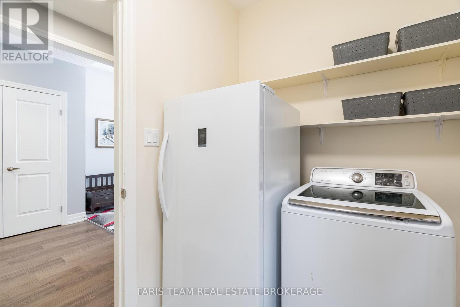 461 GREENWOOD DRIVE — photo 25