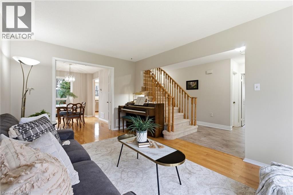 222 RIVERVIEW Street, Oakville, Ontario, L6L5W3 — Photo 6