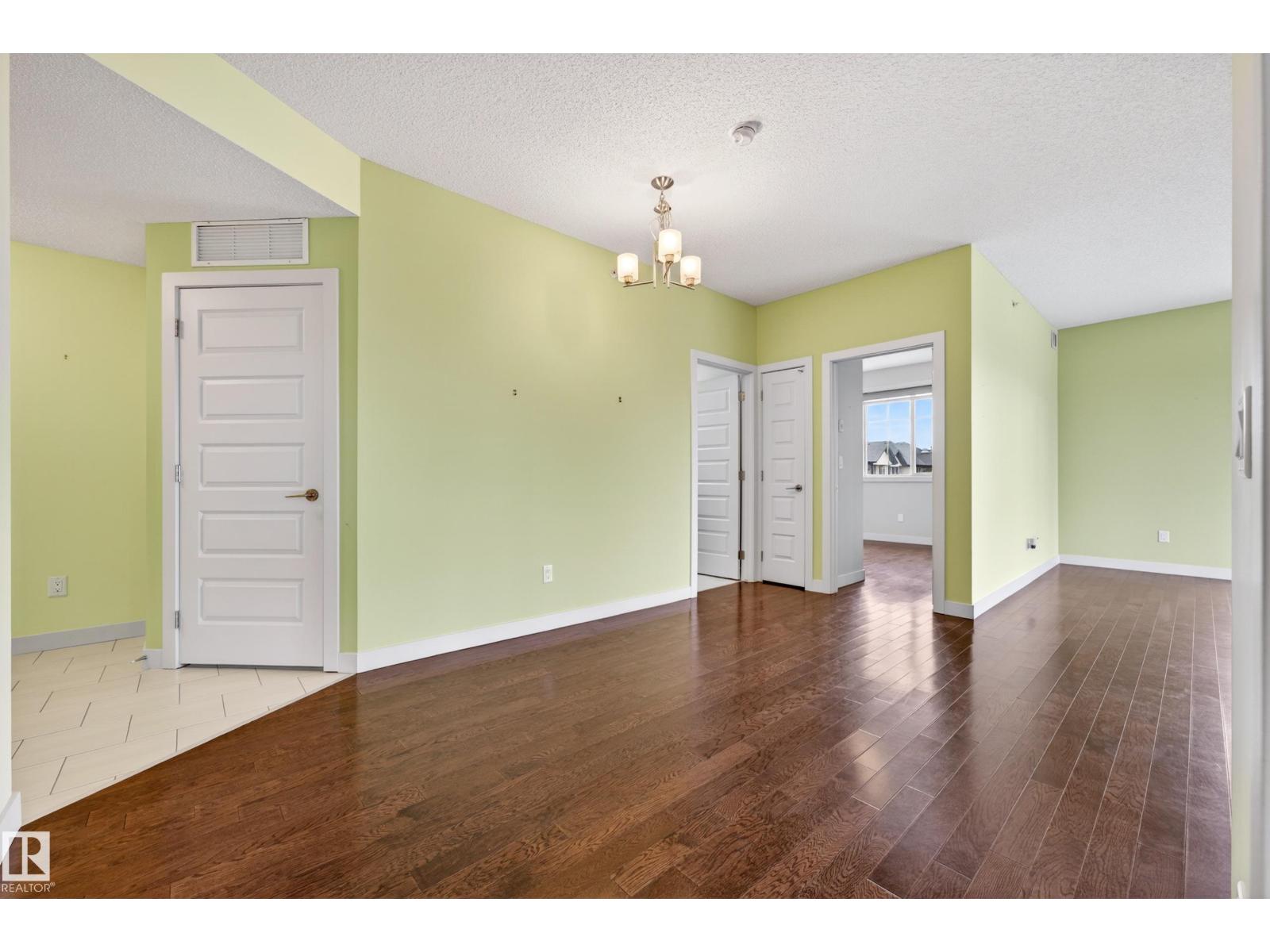 #413 10530 56 AV NW, Edmonton