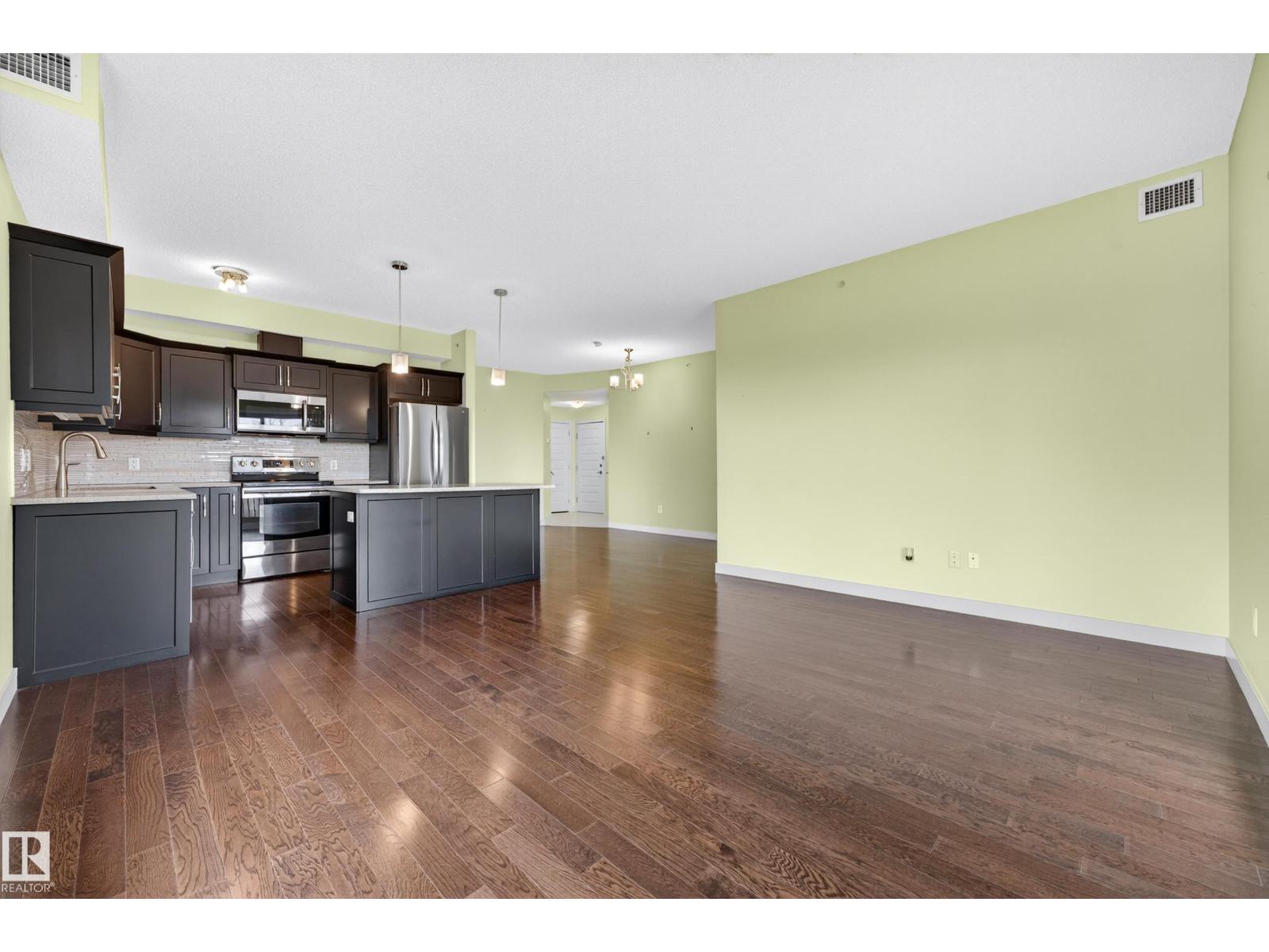 #413 10530 56 AV NW, Edmonton