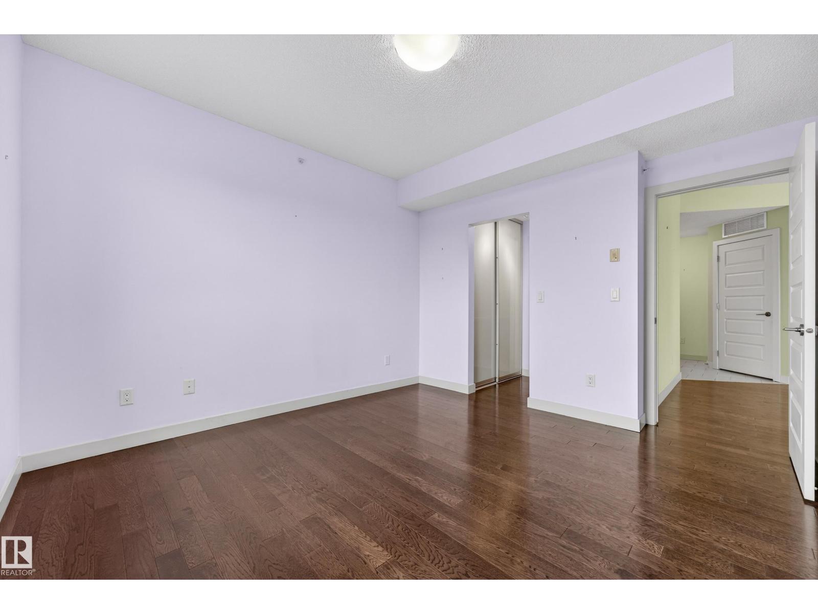 #413 10530 56 AV NW, Edmonton