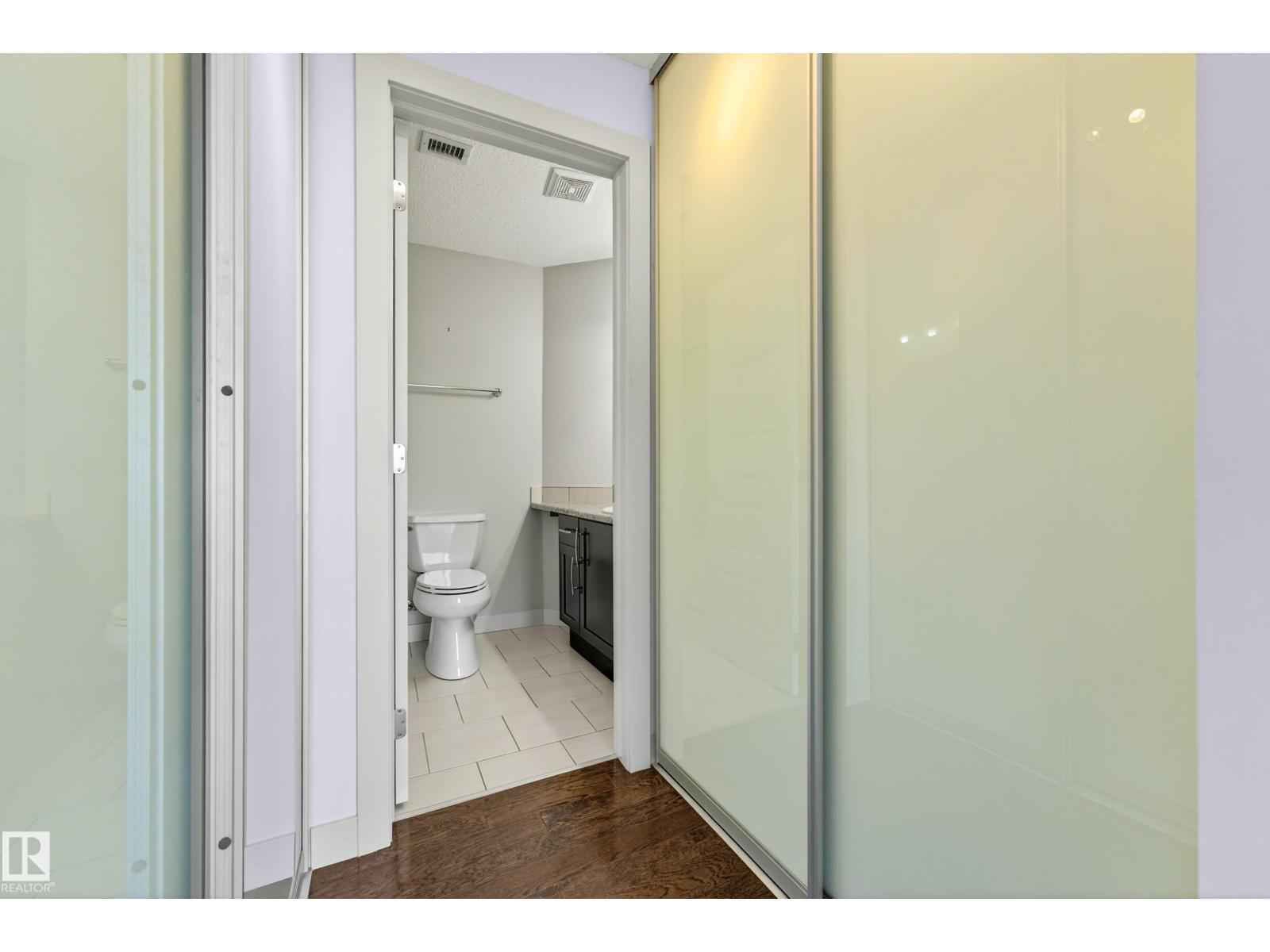 #413 10530 56 AV NW, Edmonton