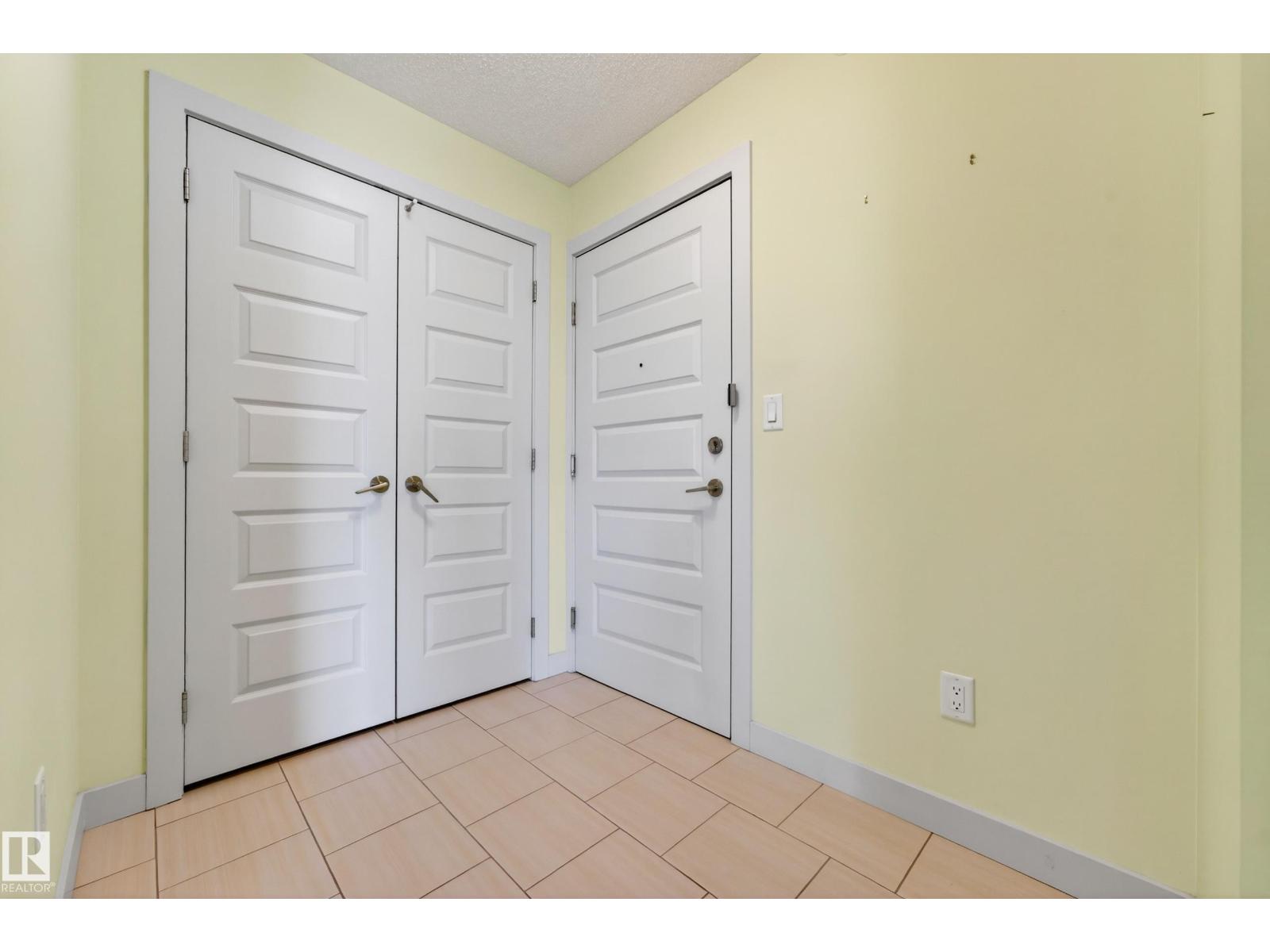 #413 10530 56 AV NW, Edmonton