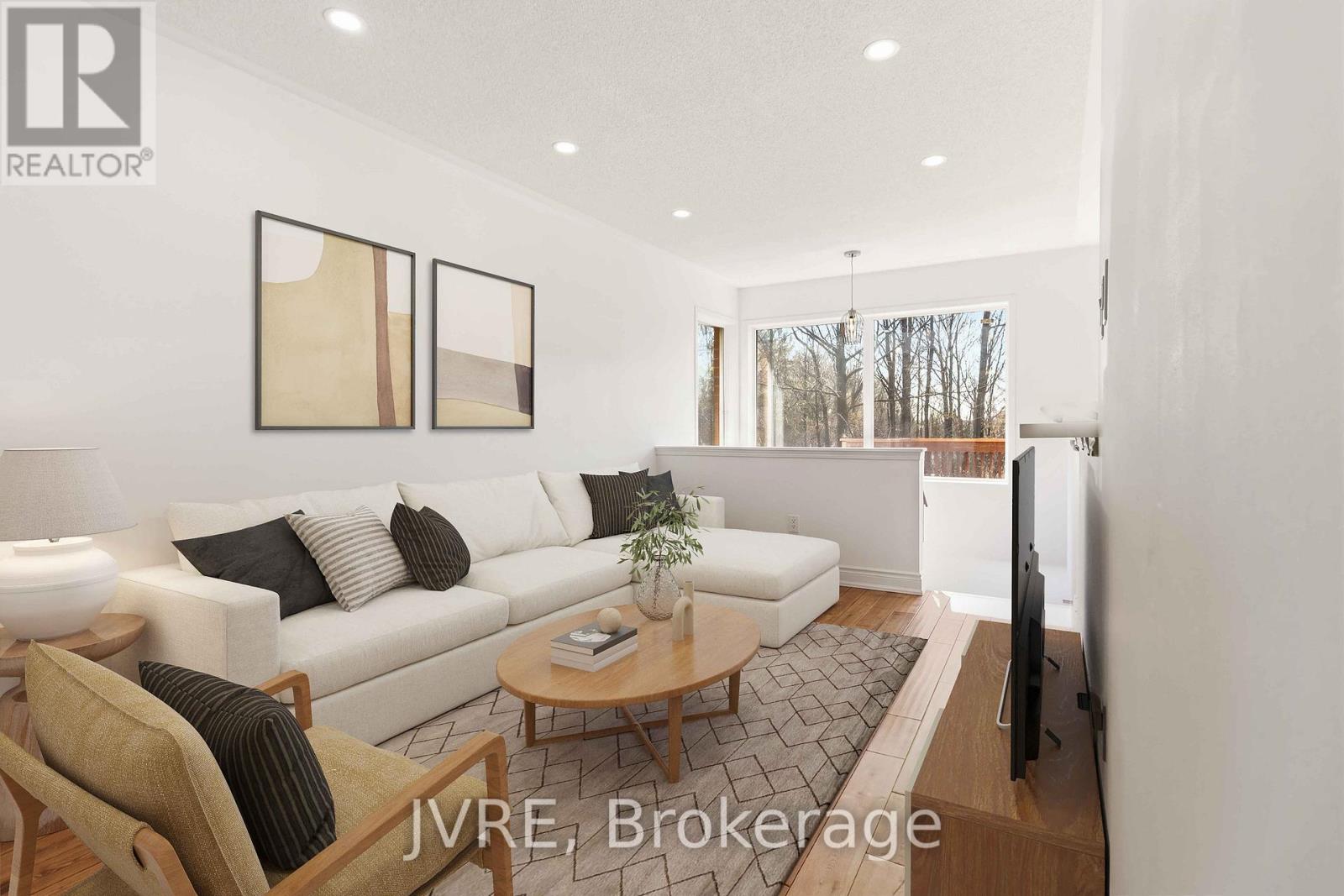 2918 WESTBURY COURT - 37