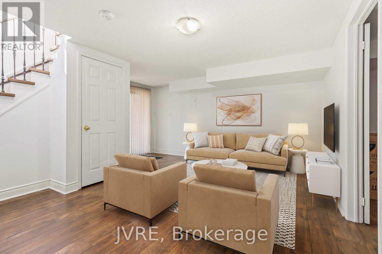 2918 WESTBURY COURT - 40
