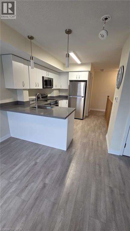 370 FISHER MILLS Road Unit# C40, Cambridge, Ontario, N3C0G8 — Photo 17
