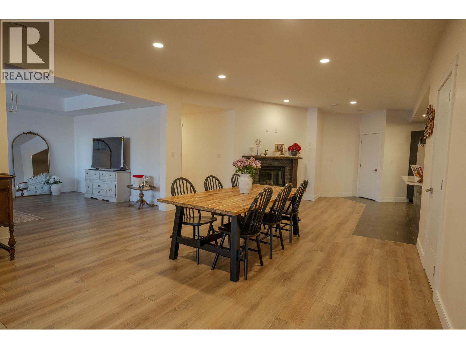 14586 RED CREEK ROAD - 28